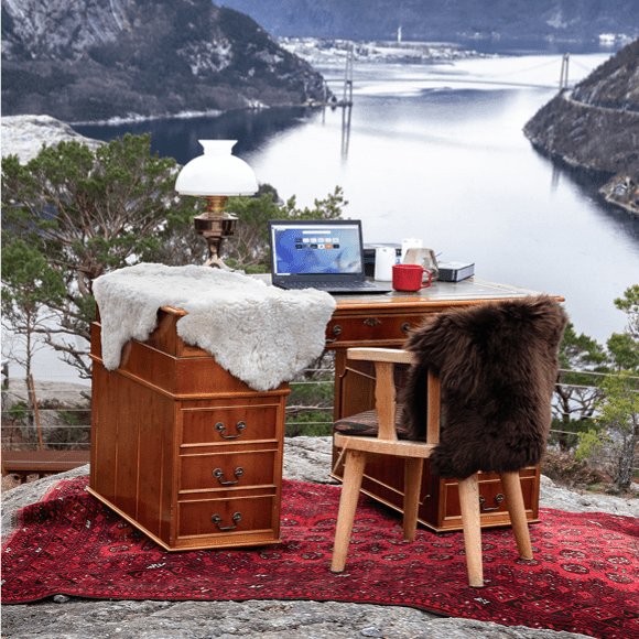 Hygge Desk Getaway winner from Iceland/Portugal